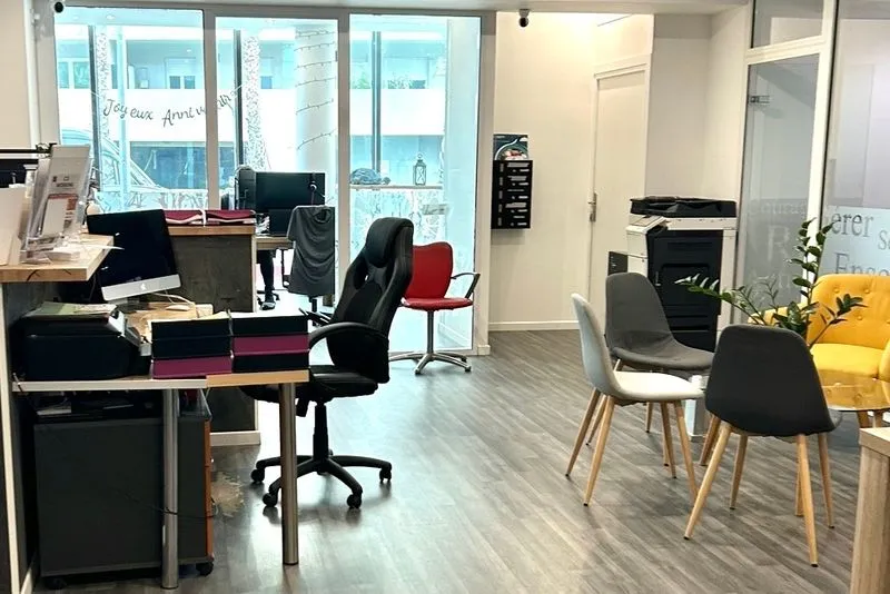 Bureau privé équipé à Antibes